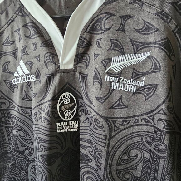 Adidas New Zealand MAORI Rau Tau 100 Years of Rugby Commemorative Jersey - Picture 2 of 4